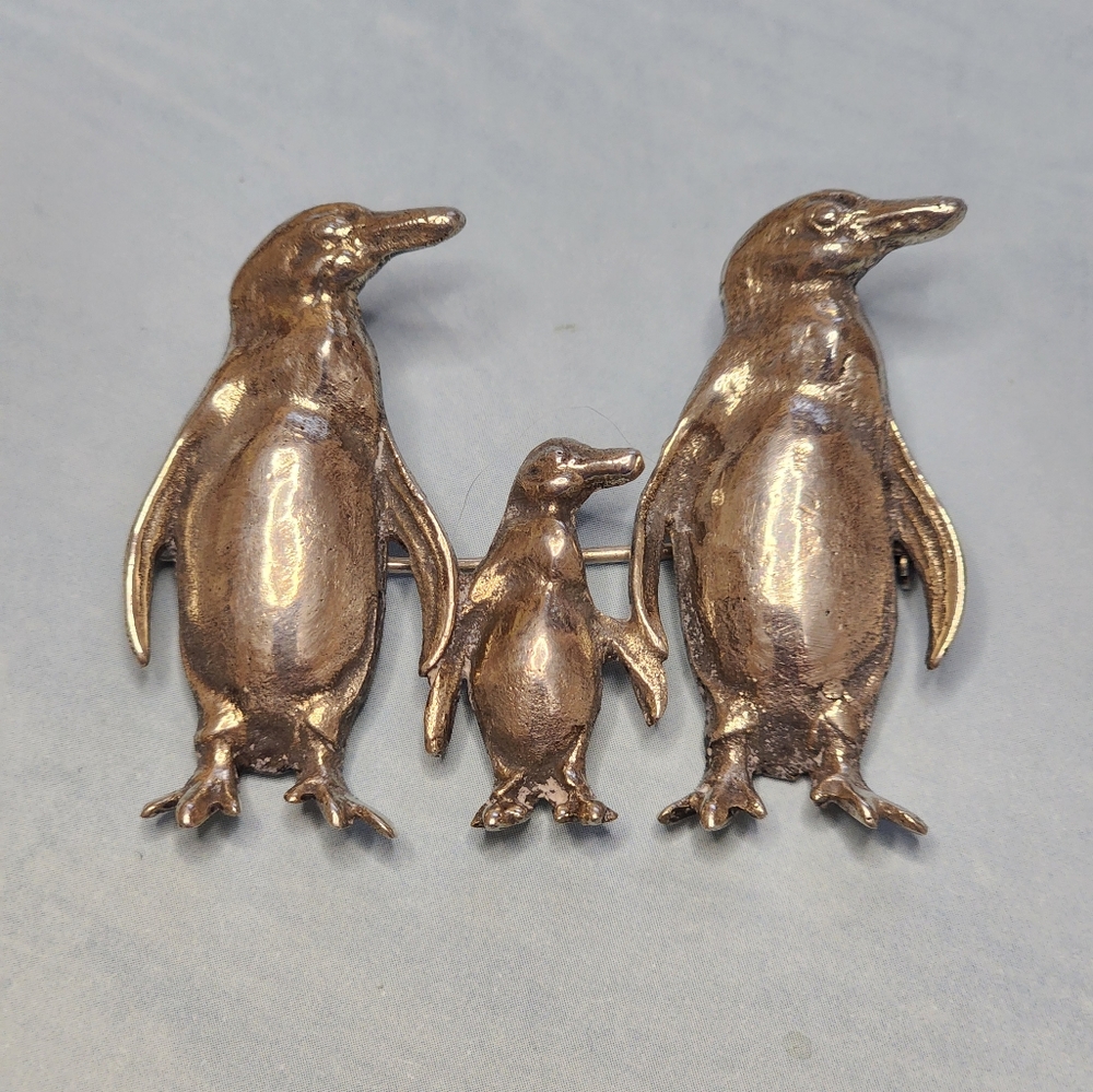 Vintage Penguin Family Sterling Brooch